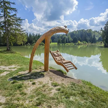 House Dijana With Pool - Happy