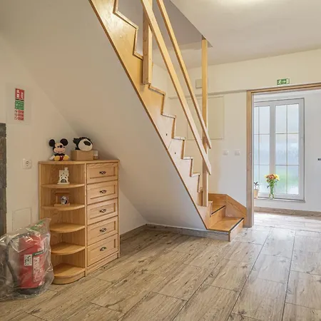 Daire House Dijana With Pool - Happy