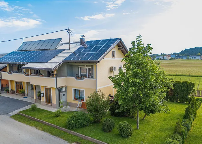 House Dijana With Pool - Happy *