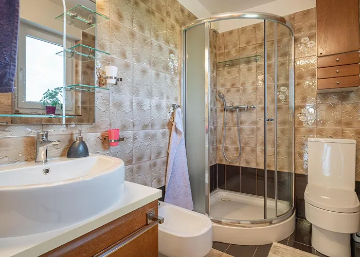 House Dijana With Pool - Happy Appartamento