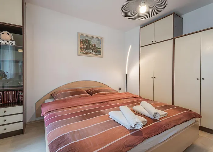 House Dijana With Pool - Happy 아파트 *